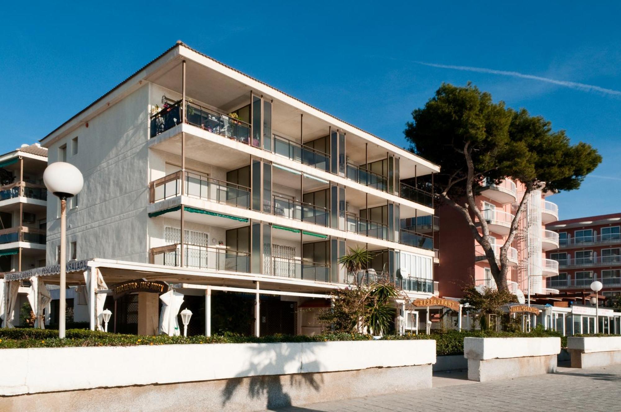 Apartamentos Turisticos Augustus Cambrils Kültér fotó
