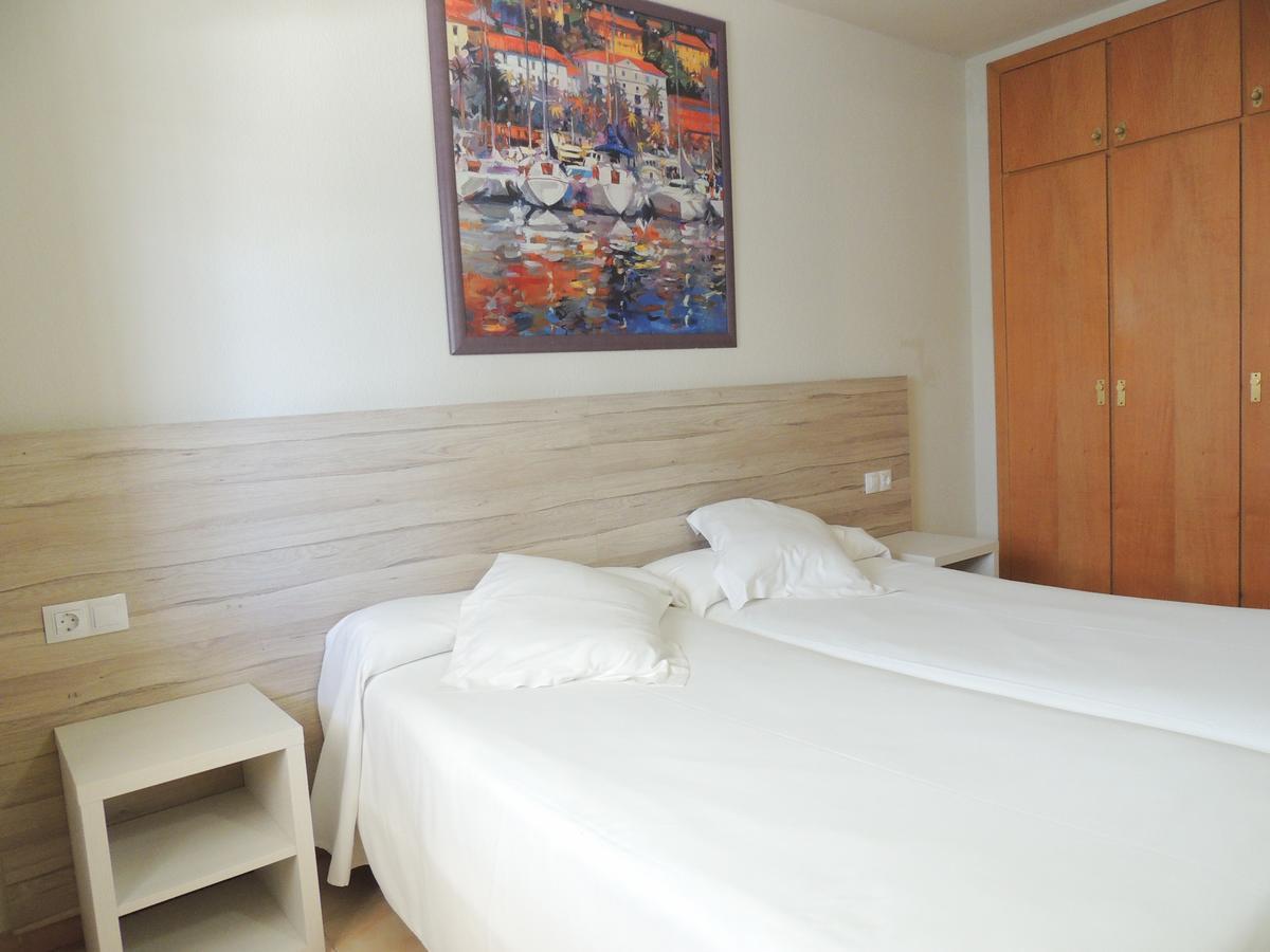 Apartamentos Turisticos Augustus Cambrils Kültér fotó