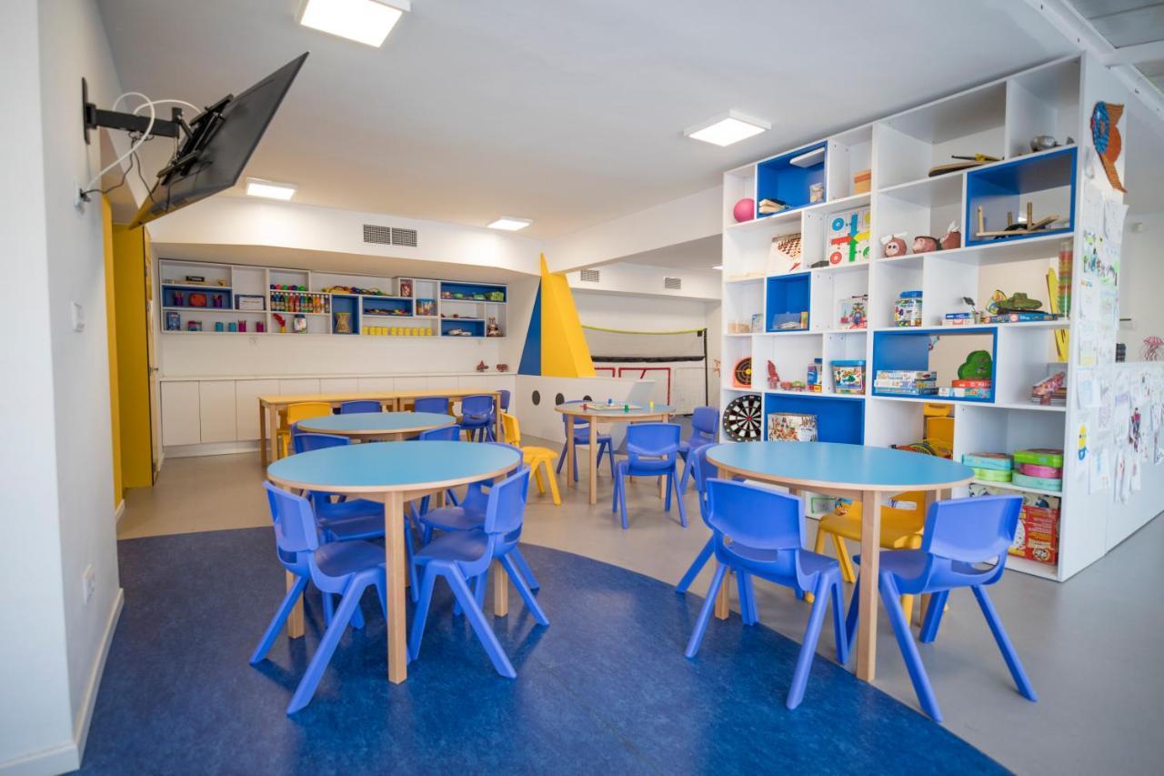 Apartamentos Turisticos Augustus Cambrils Kültér fotó
