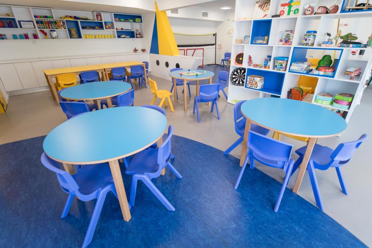 Apartamentos Turisticos Augustus Cambrils Kültér fotó
